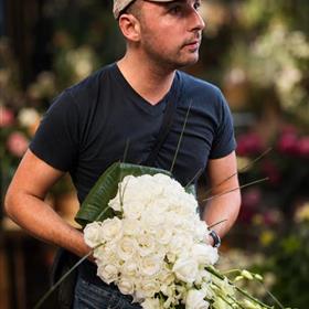 fwthumbfloral_hand_held.jpg