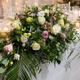 fwthumbtable_arrangement_pink.jpg